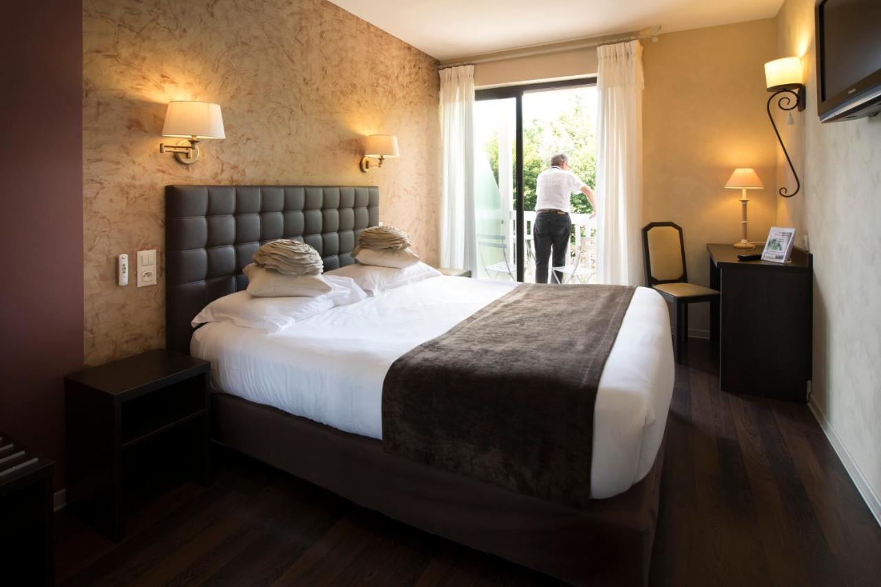 Logis Hotel - Restaurant - Spa - Le Relais De Farrou Villefranche-de-Rouergue Esterno foto