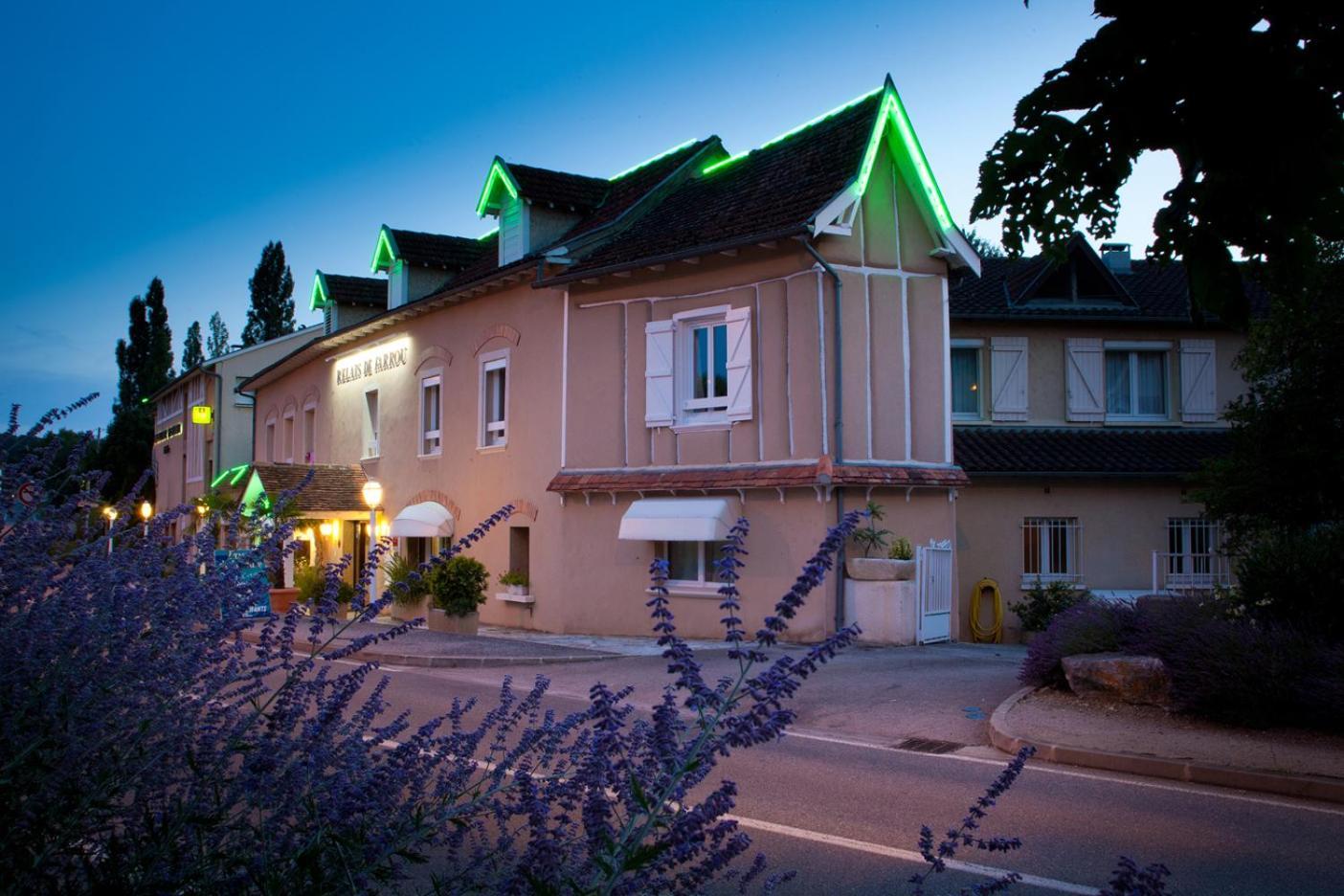 Logis Le Relais De Farrou - Hotel - Restaurant - Spa Villefranche-de-Rouergue Esterno foto