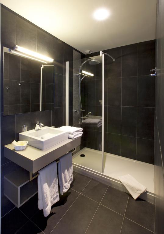 Logis Hotel - Restaurant - Spa - Le Relais De Farrou Villefranche-de-Rouergue Esterno foto